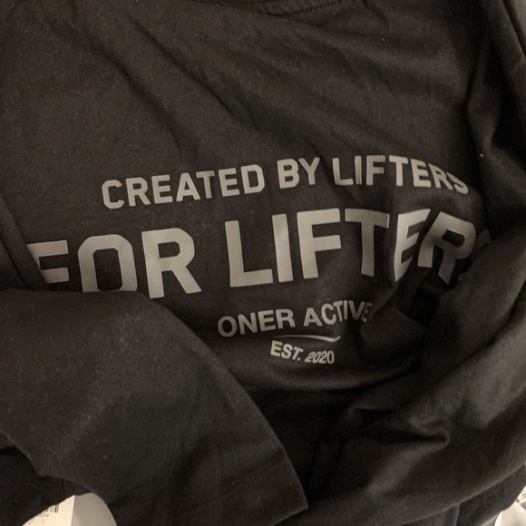 NWT Oner Active CLASSIC LIFTERS GRAPHIC RELAXED CROP LIGHTWEIGHT T-SHIRT Black S - Picture 4 of 4